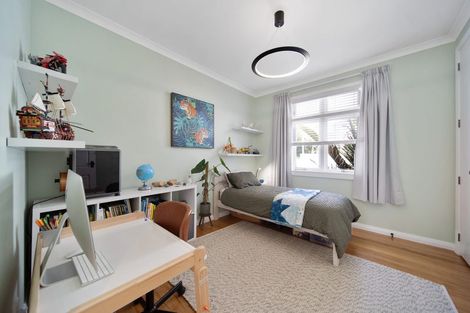 Photo of property in 15 Sea View Terrace, Cockle Bay, Auckland, 2014