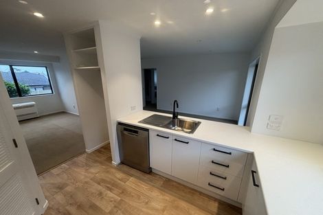 Photo of property in 14 Mark Edward Drive, Half Moon Bay, Auckland, 2012