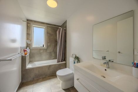 Photo of property in 14 Francis Lane, Lake Hawea, Wanaka, 9382