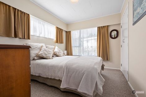 Photo of property in 11 Waddington Drive, Naenae, Lower Hutt, 5011