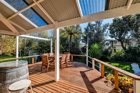 Photo of property in 38 Victoria Street, Patea, 4520