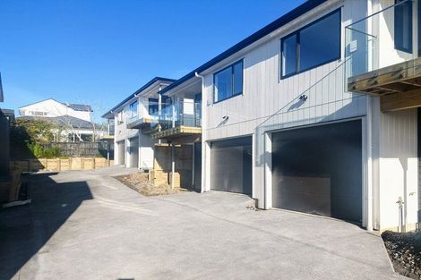 Photo of property in 1/2 Maxwelton Drive, Mairangi Bay, Auckland, 0630