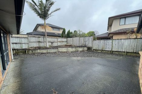Photo of property in 4 Walter Haddrell Crescent, Flat Bush, Auckland, 2016