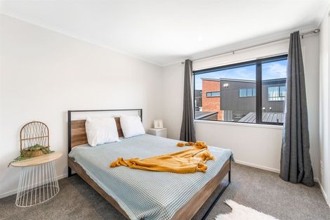 Photo of property in 145 Glenvar Ridge Road, Long Bay, Auckland, 0630