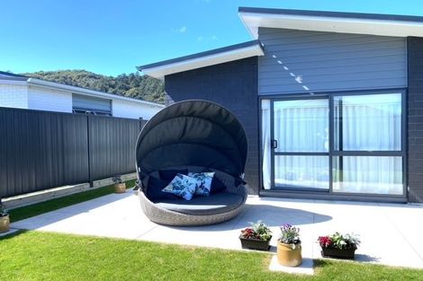 Photo of property in 14 Buddle Road, Paerata, 2124