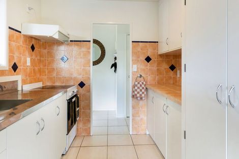 Photo of property in 36 Whitby Avenue, Whitianga, 3510