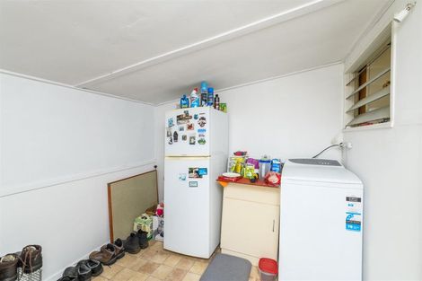 Photo of property in 9 Oxford Street, Marton, 4710