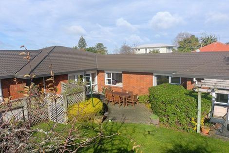 Photo of property in 6 Porritt Street, Saint Johns Hill, Whanganui, 4500
