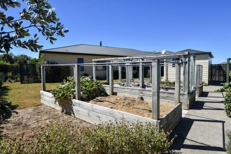 Photo of property in 39 Armstrong Avenue, Carterton, 5713