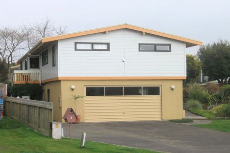 Photo of property in 4 Hathor Street, Pomare, Rotorua, 3015