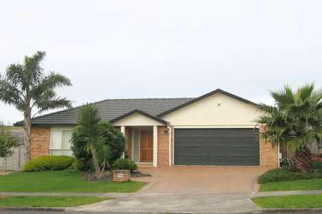 Photo of property in 21 Eaglemont Drive, East Tamaki Heights, Auckland, 2016