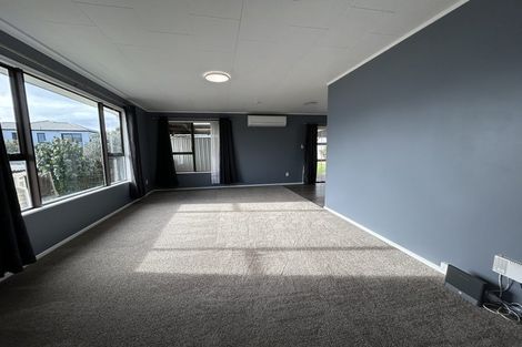 Photo of property in 13 Farwood Drive, Henderson, Auckland, 0612