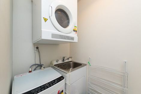 Photo of property in 10 Hereford Street, West End, Palmerston North, 4410