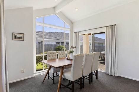 Photo of property in 9 Yarlside Place, Northpark, Auckland, 2013