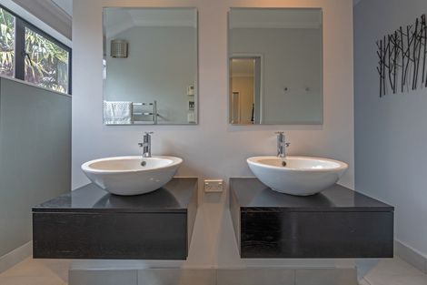 Photo of property in 17 Jensen Street, Hokowhitu, Palmerston North, 4410