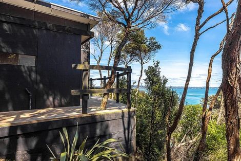 Photo of property in 27 Okoka Road, Omiha, Waiheke Island, 1081