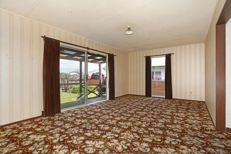 Photo of property in 5a Flygers Line, Milson, Palmerston North, 4414