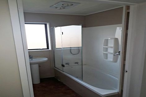 Photo of property in 11 Balmoral Street, Levin, 5510