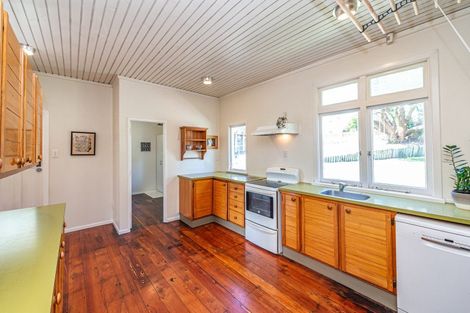 Photo of property in 55 Great North Road, Saint Johns Hill, Whanganui, 4501