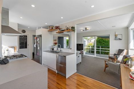 Photo of property in 13a Nikau Street, New Lynn, Auckland, 0600