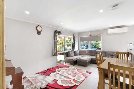Photo of property in 2/55 Ennis Avenue, Pakuranga Heights, Auckland, 2010