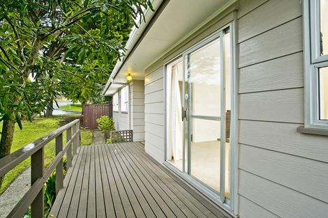 Photo of property in 15 Sequoia Place, Sunnynook, Auckland, 0620