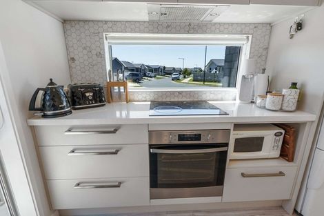 Photo of property in 44 Marion Crescent, Papamoa Beach, Papamoa, 3118