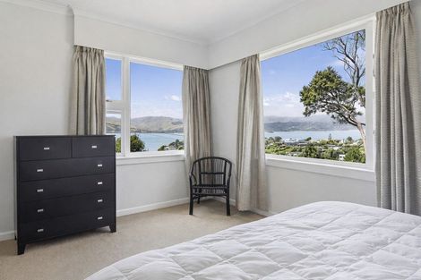 Photo of property in 31 Kiriwai Road, Paremata, Porirua, 5024