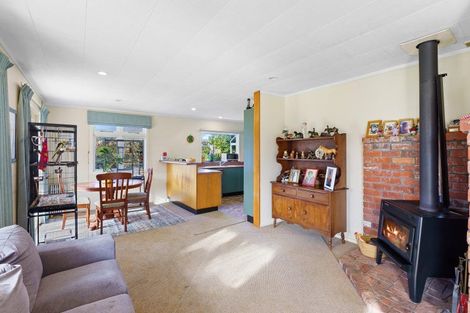 Photo of property in 92 Rahui Road, Otaki, 5512