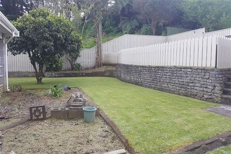 Photo of property in 5 Hillside Crescent, Westown, New Plymouth, 4310