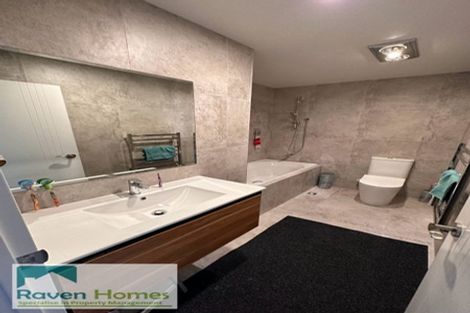 Photo of property in 40a Nui Mana Place, Te Atatu South, Auckland, 0610