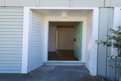 Photo of property in 4a Ngahina Street, Paraparaumu, 5032