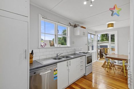 Photo of property in 25 Fleet Street, Naenae, Lower Hutt, 5011