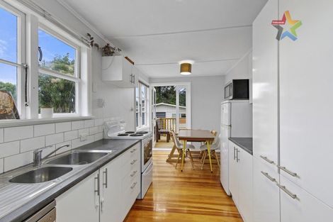 Photo of property in 25 Fleet Street, Naenae, Lower Hutt, 5011