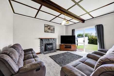 Photo of property in 12 Collins Street, Hawera, 4610