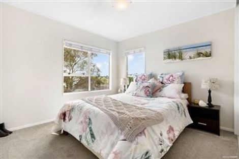 Photo of property in 3 Ian Sage Avenue, Torbay, Auckland, 0630