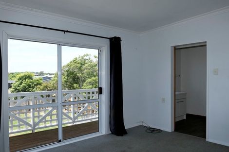 Photo of property in 166 Queen Street West, Levin, 5510