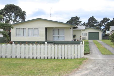 Photo of property in 108 Tui Road, Whangamata, 3620