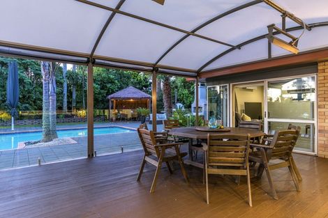 Photo of property in 14 Waipuia Place, Greenhithe, Auckland, 0632