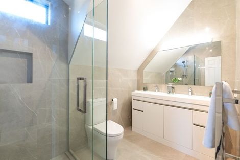 Photo of property in 61 Manor Park, Sunnyhills, Auckland, 2010