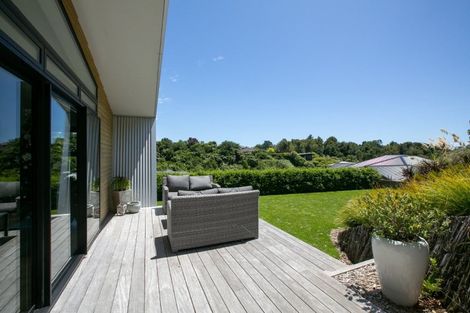 Photo of property in 90b Karina Road, Merrilands, New Plymouth, 4312