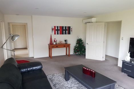 Photo of property in 6a Blarney Place, Casebrook, Christchurch, 8051