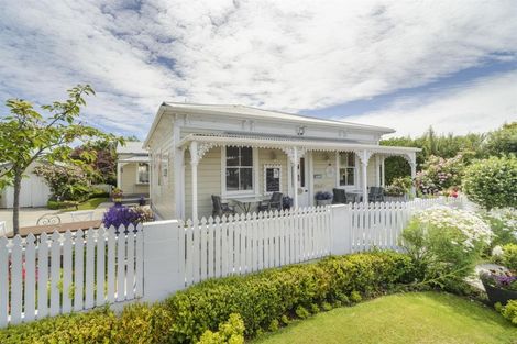 Photo of property in 89 Bridge Street, Bulls, 4818