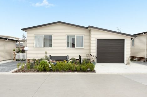 Photo of property in 11 Kamahi Crescent, Papamoa Beach, Papamoa, 3118