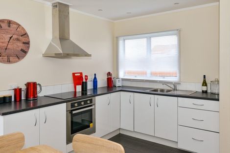 Photo of property in 404 Kotuku Street, Camberley, Hastings, 4120