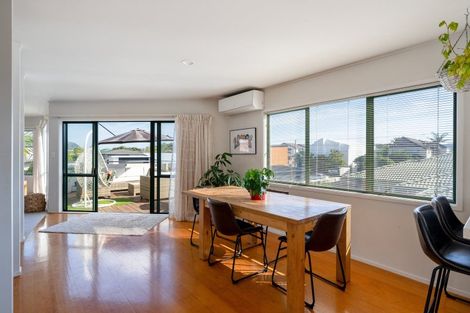 Photo of property in 80b Oceanbeach Road, Mount Maunganui, 3116