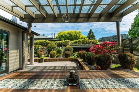 Photo of property in 2/39 Railway Row, Ohakune, 4625