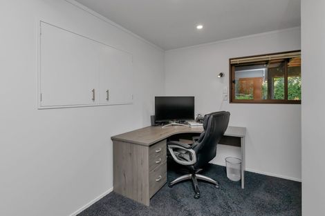 Photo of property in 233 Fairway Drive, Te Kamo, Whangarei, 0112