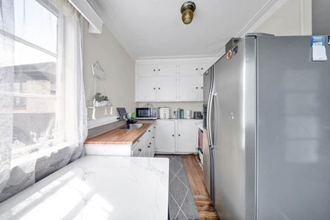 Photo of property in 2/14 Great South Road, Manurewa, Auckland, 2102