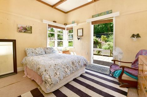 Photo of property in 13 Porter Crescent, Helensville, 0800